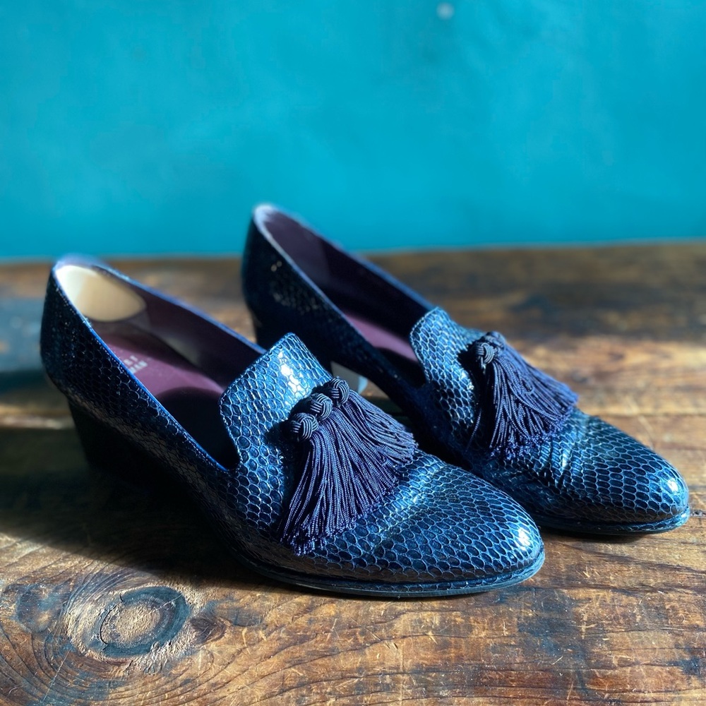 Stuart weitzman blue block heeled loafers with decorative tassels